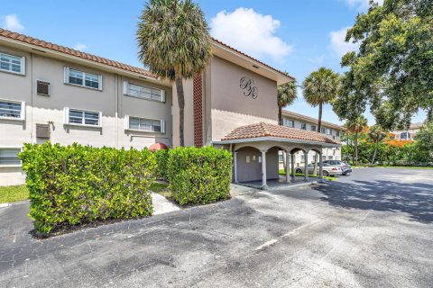 Condo in Boca Raton, Florida, 2 bedrooms  № 2248258 - photo 25
