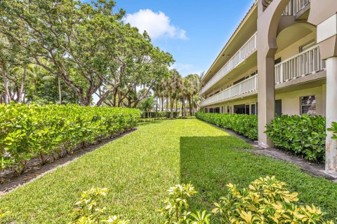 Condo in Boca Raton, Florida, 2 bedrooms  № 2248258 - photo 23