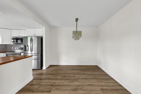 Condo in Boca Raton, Florida, 2 bedrooms  № 2248258 - photo 8