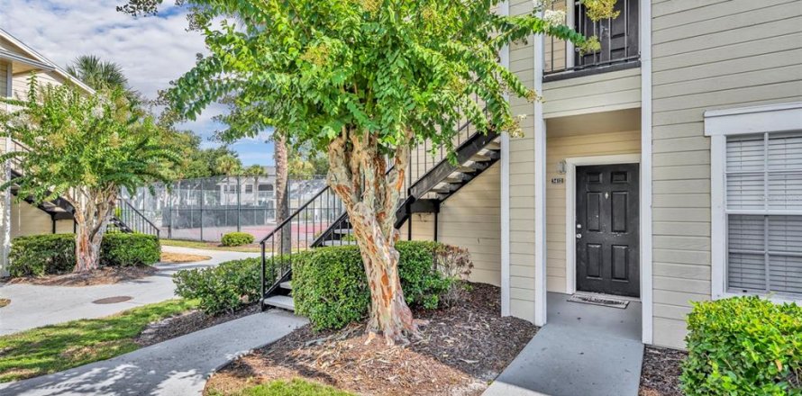 Condo in Orlando, Florida, 2 bedrooms  № 1894356