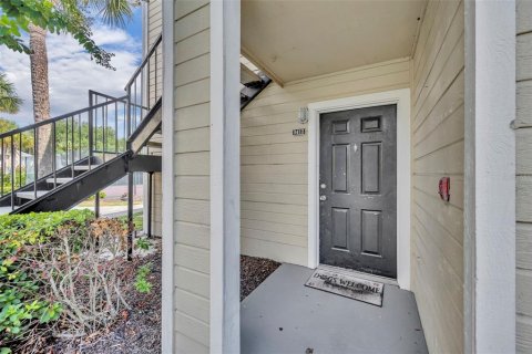 Condo in Orlando, Florida, 2 bedrooms  № 1894356 - photo 2