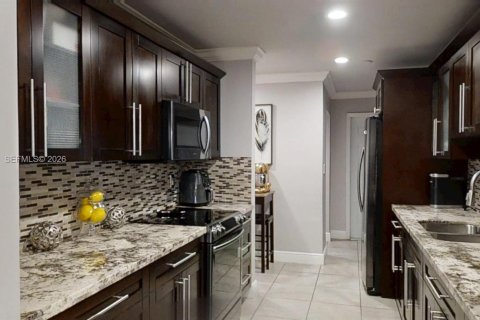 House in Florida City, Florida 3 bedrooms, 206.43 sq.m. № 2041728 - photo 4