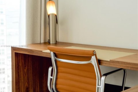 Copropriété à louer à Miami, Floride: 4 chambres, 334.54 m2 № 1960344 - photo 19