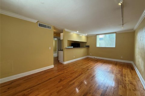 Copropriété à louer à Tampa, Floride: 2 chambres, 68.38 m2 № 1905302 - photo 6