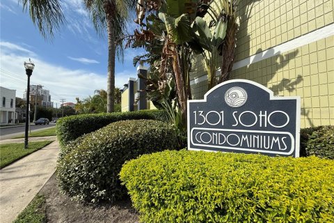 Copropriété à louer à Tampa, Floride: 2 chambres, 68.38 m2 № 1905302 - photo 3