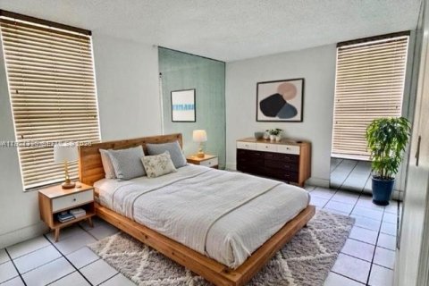 Condominio en venta en Miami, Florida, 2 dormitorios, 84.91 m2 № 2032152 - foto 17