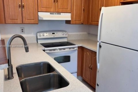 Condominio en venta en Miami, Florida, 2 dormitorios, 84.91 m2 № 2032152 - foto 3