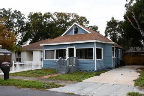 House in Gulfport, Florida 3 bedrooms, 93.09 sq.m. № 1771864 - photo 1