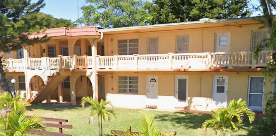 Condo à Miami Gardens, Floride, 2 chambres  № 1939380