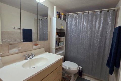Copropriété à vendre à Miami Gardens, Floride: 2 chambres, 96.71 m2 № 1939380 - photo 11