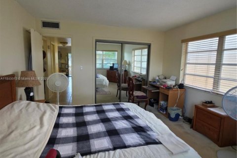 Copropriété à vendre à Miami Gardens, Floride: 2 chambres, 96.71 m2 № 1939380 - photo 12