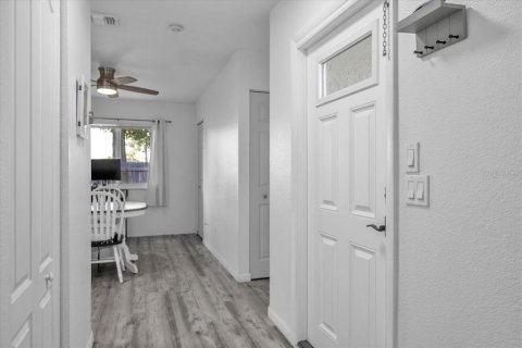 Villa ou maison à vendre à North Port, Floride: 2 chambres, 94.95 m2 № 2094007 - photo 13