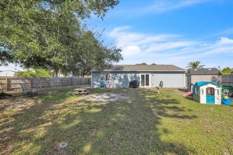 Villa ou maison à vendre à North Port, Floride: 2 chambres, 94.95 m2 № 2094007 - photo 2