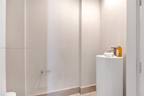 Copropriété à louer à Sunny Isles Beach, Floride: 3 chambres, 259.85 m2 № 1872200 - photo 18