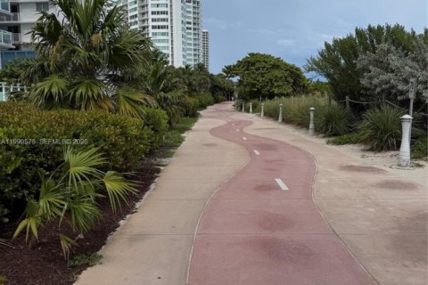 Appartement à louer à Miami Beach, Floride: 1 chambre, 75.07 m2 № 2256368 - photo 24