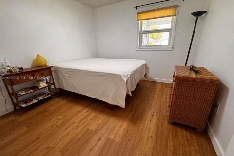 Casa en venta en Miami, Florida, 3 dormitorios, 184.5 m2 № 2058173 - foto 16