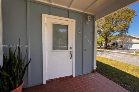 Casa en venta en Miami, Florida, 3 dormitorios, 184.5 m2 № 2058173 - foto 4