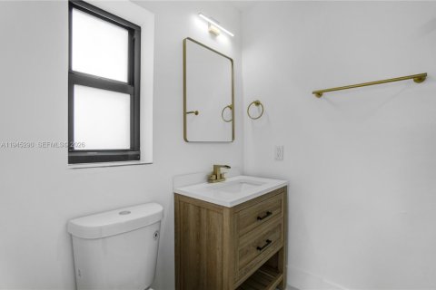 Casa en venta en Miami Gardens, Florida, 3 dormitorios, 139.35 m2 № 2001770 - foto 30