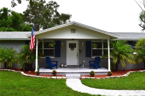 Casa en venta en Dade City, Florida, 3 dormitorios, 154.4 m2 № 1909881 - foto 1