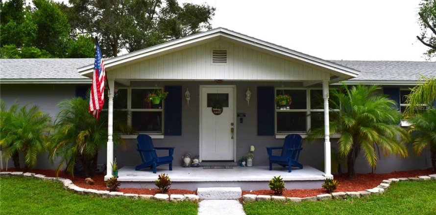 Villa ou maison à Dade City, Floride 3 chambres, 154.4 m2 № 1909881