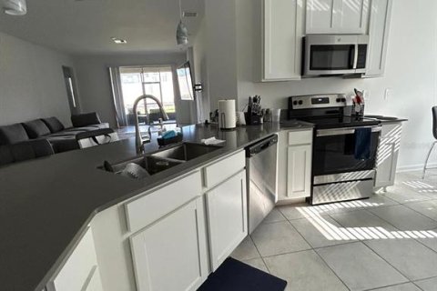 Casa en alquiler en Davenport, Florida, 4 dormitorios, 193.24 m2 № 1913083 - foto 6