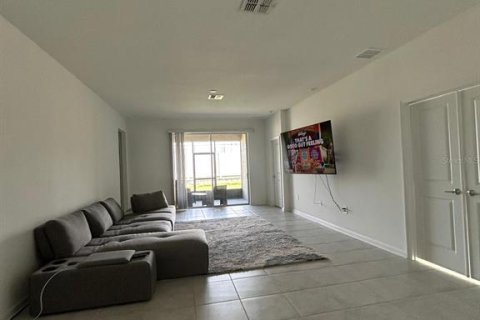 Casa en alquiler en Davenport, Florida, 4 dormitorios, 193.24 m2 № 1913083 - foto 12