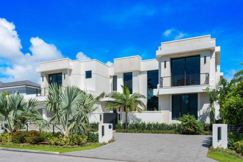 House in Boca Raton, Florida 5 bedrooms, 700.11 sq.m. № 2190696 - photo 7