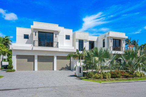 House in Boca Raton, Florida 5 bedrooms, 700.11 sq.m. № 2190696 - photo 8