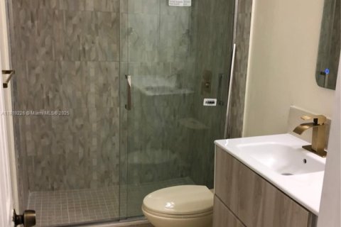 Townhouse in Miami, Florida 3 bedrooms, 130.43 sq.m. № 1937479 - photo 7