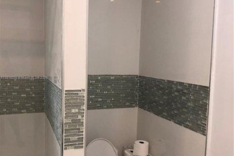 Townhouse in Miami, Florida 3 bedrooms, 130.43 sq.m. № 1937479 - photo 6