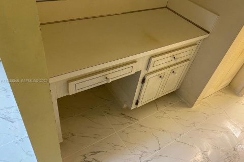 Condominio en alquiler en North Miami, Florida, 1 dormitorio, 70.61 m2 № 1991818 - foto 11