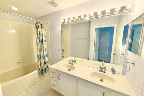 Adosado en venta en Orlando, Florida, 2 dormitorios, 143.63 m2 № 2214635 - foto 15