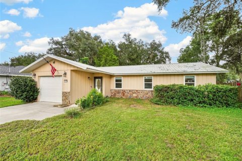 House in Ocala, Florida 3 bedrooms, 108.97 sq.m. № 2345162