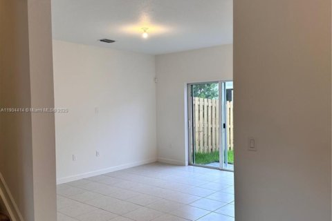 Touwnhouse à louer à Coral Springs, Floride: 3 chambres, 140.1 m2 № 1955428 - photo 7