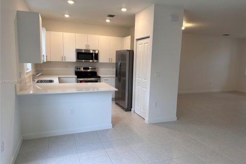 Touwnhouse à louer à Coral Springs, Floride: 3 chambres, 140.1 m2 № 1955428 - photo 8