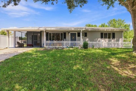 Villa ou maison à vendre à Ocala, Floride: 2 chambres, 131.92 m2 № 2368905 - photo 4