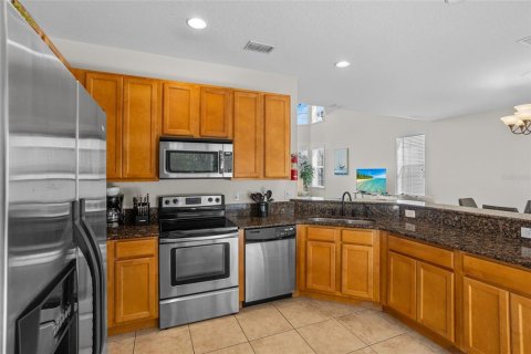 House in Davenport, Florida 5 bedrooms, 230.58 sq.m. № 1902541 - photo 17