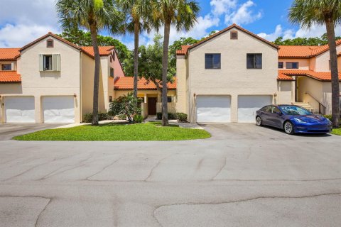 Townhouse in Boynton Beach, Florida 2 bedrooms, 92.53 sq.m. № 2259753