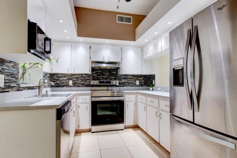 Townhouse in Clearwater, Florida 2 bedrooms, 130.62 sq.m. № 1304382 - photo 22