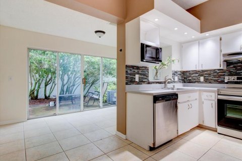 Townhouse in Clearwater, Florida 2 bedrooms, 130.62 sq.m. № 1304382 - photo 24