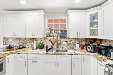 Villa ou maison à vendre à Tampa, Floride: 6 chambres, 139.17 m2 № 2347246 - photo 7