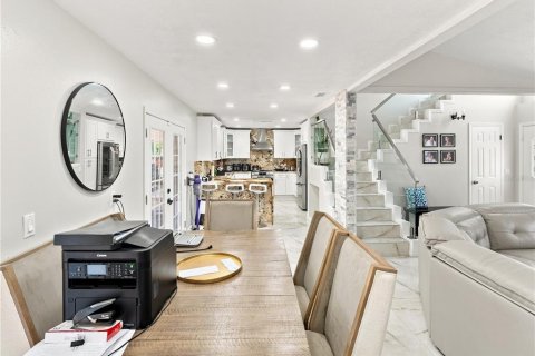Villa ou maison à vendre à Tampa, Floride: 6 chambres, 139.17 m2 № 2347246 - photo 13