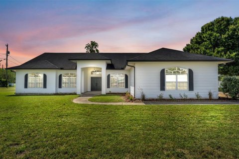 Villa ou maison à Winter Haven, Floride 4 chambres, 228.45 m2 № 2385848