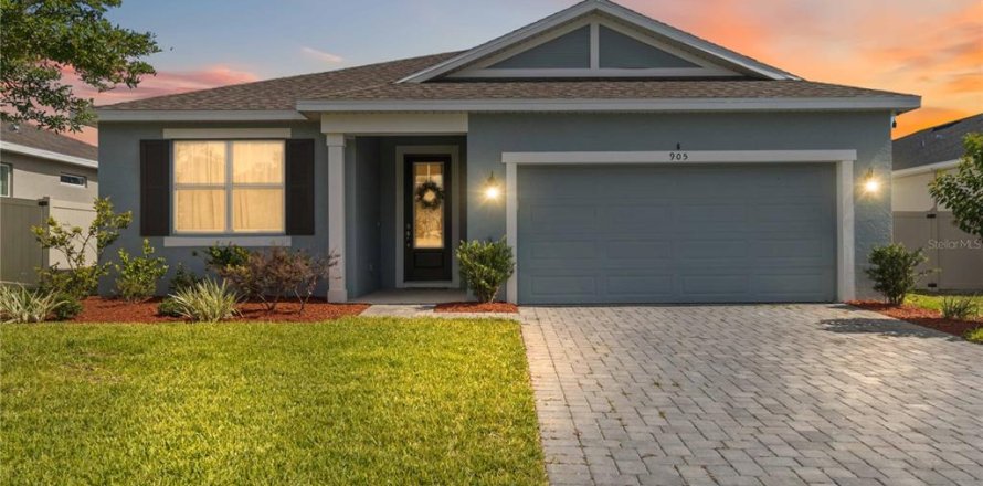 Villa ou maison à DeLand, Floride 3 chambres, 175.96 m2 № 2148146