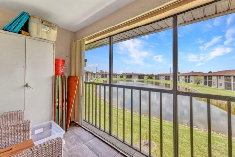 Condo in Punta Gorda, Florida, 2 bedrooms  № 1800379 - photo 17