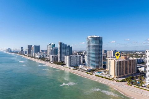 Condo à Hollywood, Floride, 1 chambre  № 2431395
