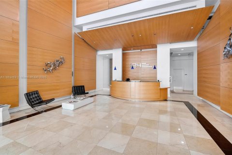 Copropriété à vendre à Miami, Floride: 2 chambres, 94.76 m2 № 1929927 - photo 3