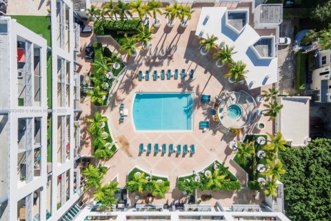 Copropriété à vendre à Miami, Floride: 2 chambres, 94.76 m2 № 1929927 - photo 2