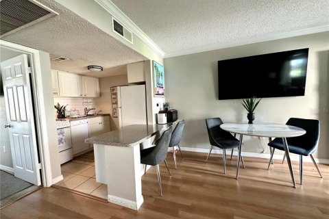 Condo in Altamonte Springs, Florida, 1 bedroom  № 1737062 - photo 5
