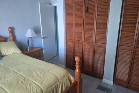 Купить виллу или дом в Саммерфилд, Флорида 5 комнат, 121.89м2, № 2238075 - фото 16